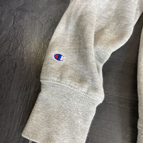 Champion Pullover Sweatshirt Authentic Gray Kids Size Medium - Picture 8 of 8